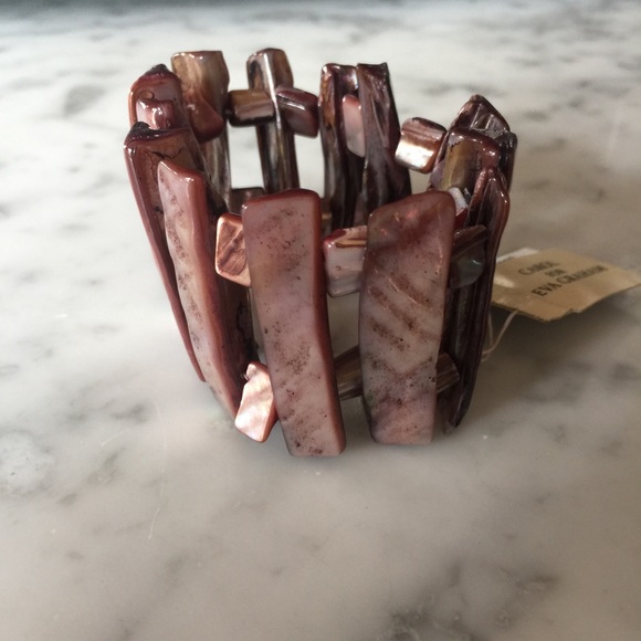 NWT Stretch SeaShell Bracelet - Picture 5 of 8